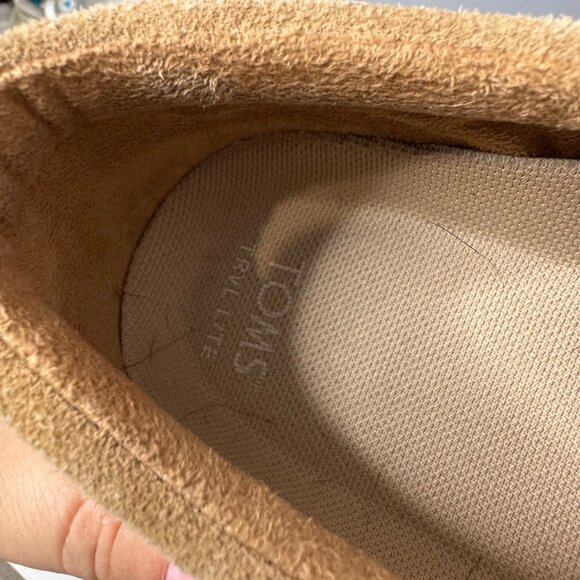 TOMS trvl lite slip on sneakers in honey suede size 9.5 - Picture 9 of 10